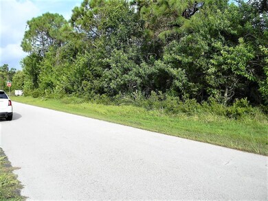 898 Campbell Ave, Sebastian, FL 32958 - photo 3