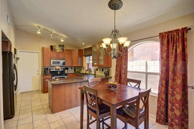4 - Kitchen
