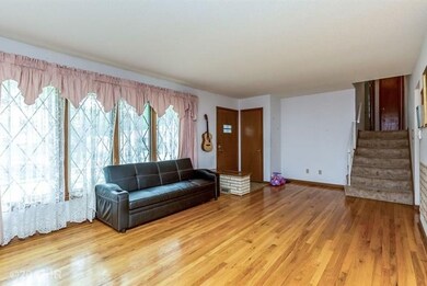 3609 Bel Aire Rd, Des Moines, IA 50310 - photo 2