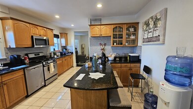 757 Summer St unit 1, Lynn, MA 01905 - photo 2