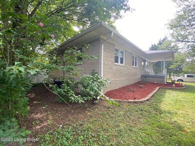 6208 E Manslick Rd, Louisville, KY 40219 - photo 5