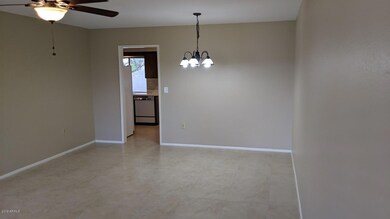 13670 N Newcastle Dr unit 107, Sun City, AZ 85351 - photo 5