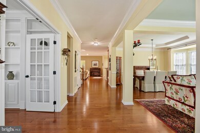 42518 Neighborly Ln, Chantilly, VA 20152 - photo 5