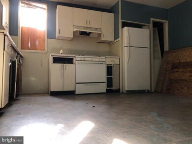 112 S Augusta Ave, Baltimore, MD 21229 - photo 6