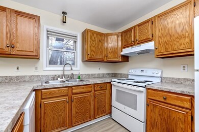 2 Howe Terrace unit 13, Dorchester, MA 02125 - photo 2