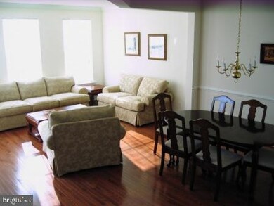 2590 Logan Wood Dr, Herndon, VA 20171 - photo 5