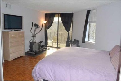 19 Rock Hill Rd unit 7C, Bala Cynwyd, PA 19004 - photo 2