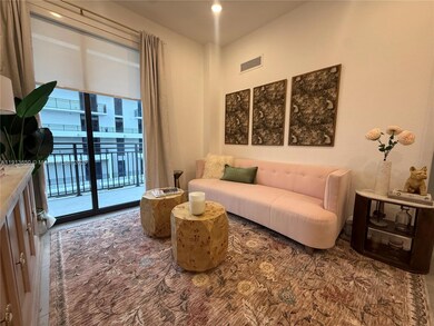 2001 Van Buren St unit 744, Hollywood, FL 33020 - photo 5