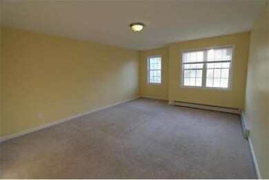 16 Kingsbury St, Worcester, MA 01610 - photo 5