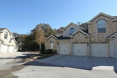 2608 Eagle Cir, Grapevine, TX 76051 - photo 2