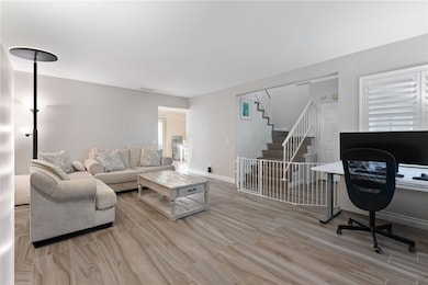 576 N Clemson Dr unit 114, Anaheim, CA 92801 - photo 4