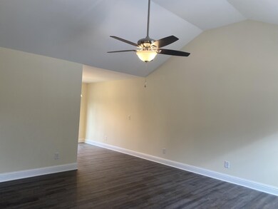 208 Robbie Dr, Dalton, GA 30721 - photo 6