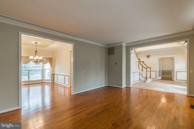 8515 Troutman Ct, Manassas, VA 20110 - photo 6