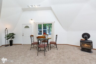 Dining Area 20190710-DW-40896-SMALL