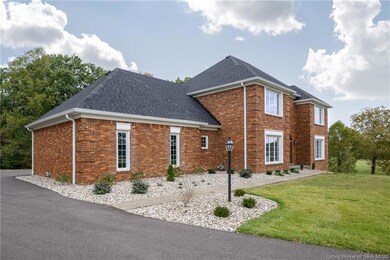 4300 Woodfield Dr, Floyds Knobs, IN 47119 - photo 3