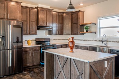 8768 Luana Dr, Show Low, AZ 85901 - photo 3