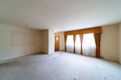 18220 Chipstead Dr, South Bend, IN 46637 - photo 6