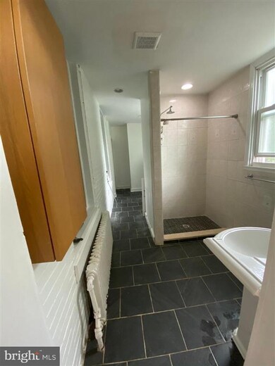 516 W Queen Ln unit 1, Philadelphia, PA 19144 - photo 3