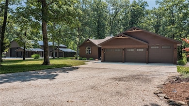 9153 E Us Highway 40, Effingham, IL 62401 - photo 3