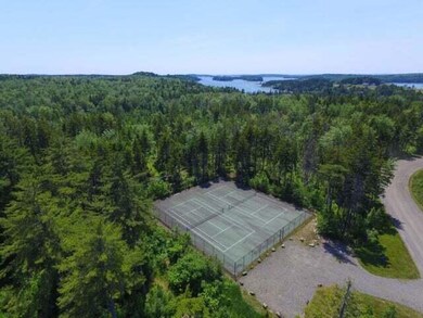 Lot 21 Image 4