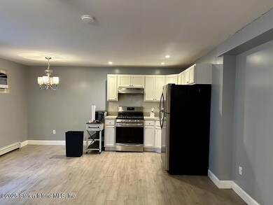 28 Moreno Ct unit 2, Staten Island, NY 10309 - photo 2