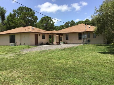Private driveway to guest home