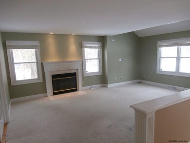 42 Macaulay Ln, Schenectady, NY 12309 - photo 7
