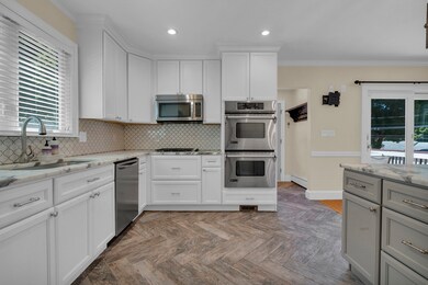 184 William St unit 1, Stoneham, MA 02180 - photo 2