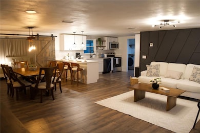 11211 Meadow Dr, Port Richey, FL 34668 - photo 7