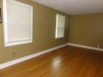 6430 Skywae Dr, Columbus, OH 43229 - photo 5