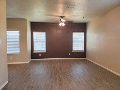 5127 Prosperity Cir, Houston, TX 77018 - photo 3