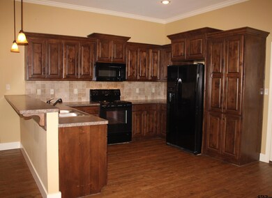 5071 Shiloh Village Dr, Tyler, TX 75703 - photo 5