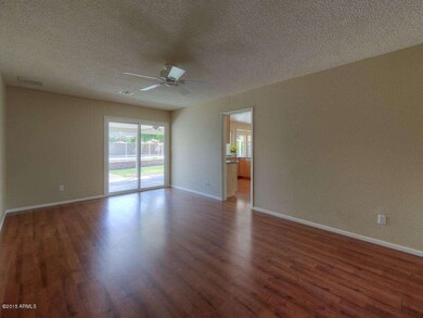 003_Family Room