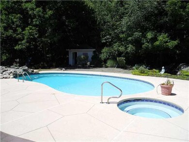 Swimming Pool/Hot Tub/Sauna