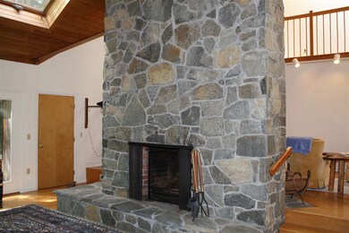 1202 Branch Hill Rd, Readsboro, VT 05350 - photo 5