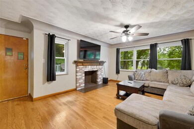 46 N Crown Dr, Collinsville, IL 62234 - photo 3