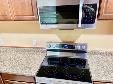 8302 Coastway Ln, Houston, TX 77075 - photo 6