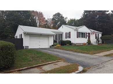 40 Tower Ave, East Providence, RI 02914 - photo 2