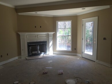 Living Room with fireplace