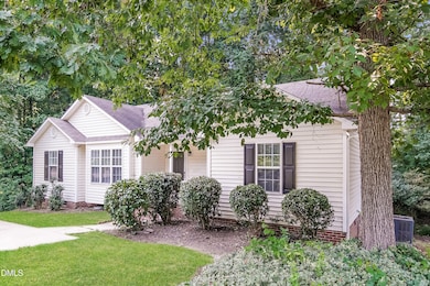 120 Biltmore Dr, Clayton, NC 27520 - photo 2