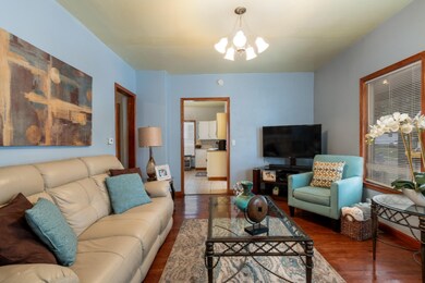 105 Elm-27