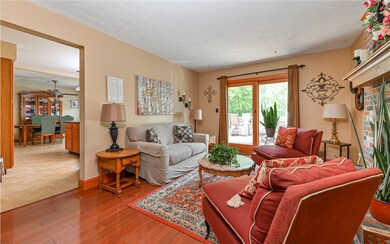 Newer laminate floor, log burning fireplace, opens