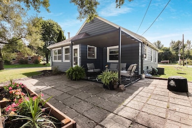 2402 Crescent Ave, Eau Claire, WI 54703 - photo 2