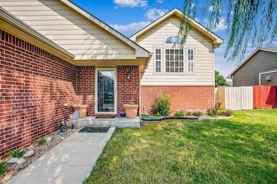 824 Carriage Rd, Maize, KS 67101 - photo 2