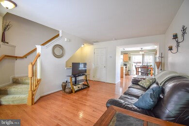 1851 Tiger Lily Cir unit 43, Woodbridge, VA 22192 - photo 5