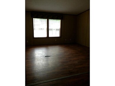 17 Hillside Dr, Mapleville, RI 02839 - photo 4