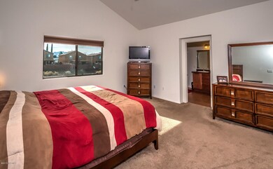 04 Master Suite 7046bal