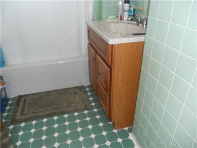 Bathroom upper bathroom