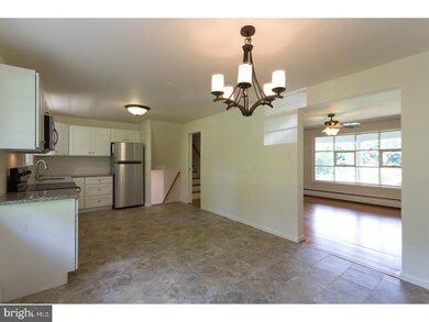 498 Saylors Mill Rd, Spring City, PA 19475 - photo 4