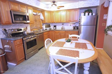85 Logan Ave, Staten Island, NY 10301 - photo 3